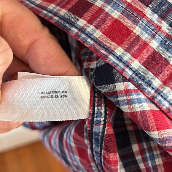 Old Navy Men’s Large Short Sleeve Button Up Shirt - Picture 4 of 4